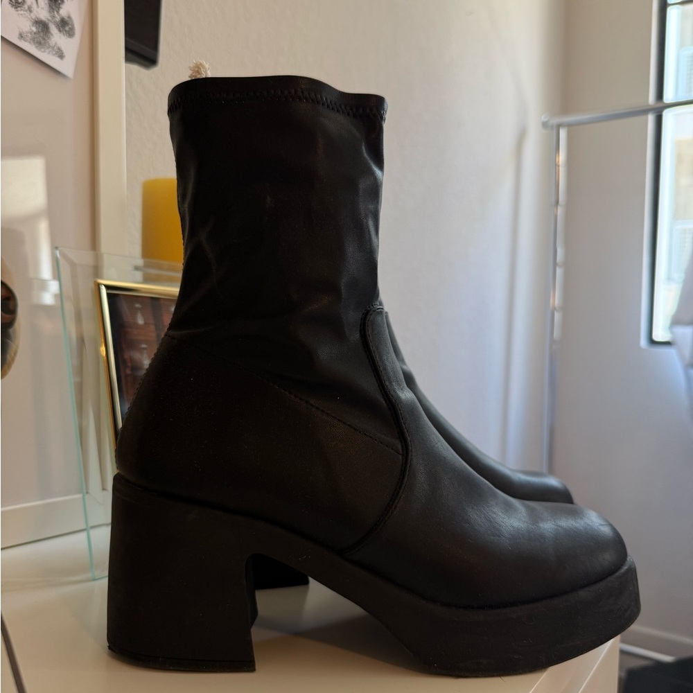 Steve Madden Boots